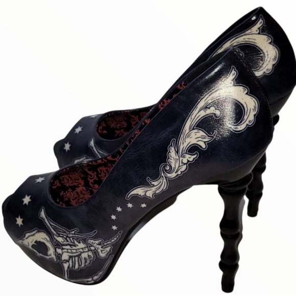 Ashen Bird Skeleton Too Fast Heels Size 7 - Picture 4 of 8